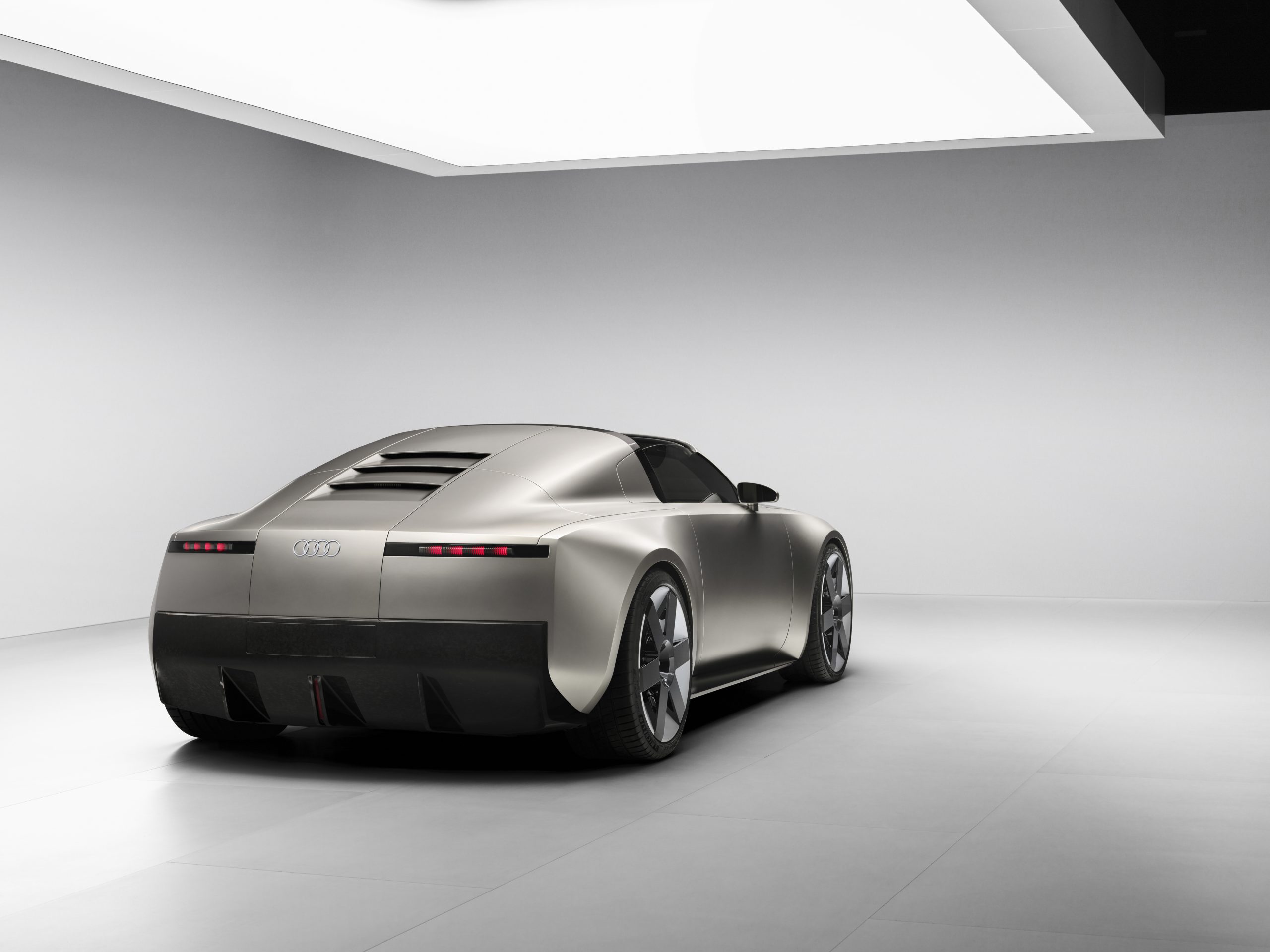 Audi_Concept_C-21-scaled.jpg